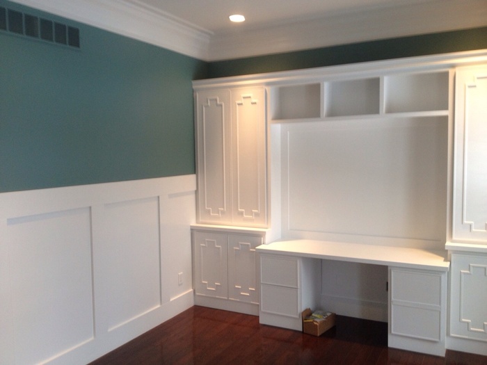 Painting Walls and Built-Ins in Ballwin, MO 